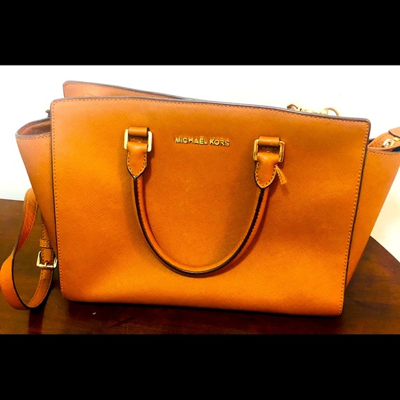 Michael Kors Handbags - Michael Kors cross body bag